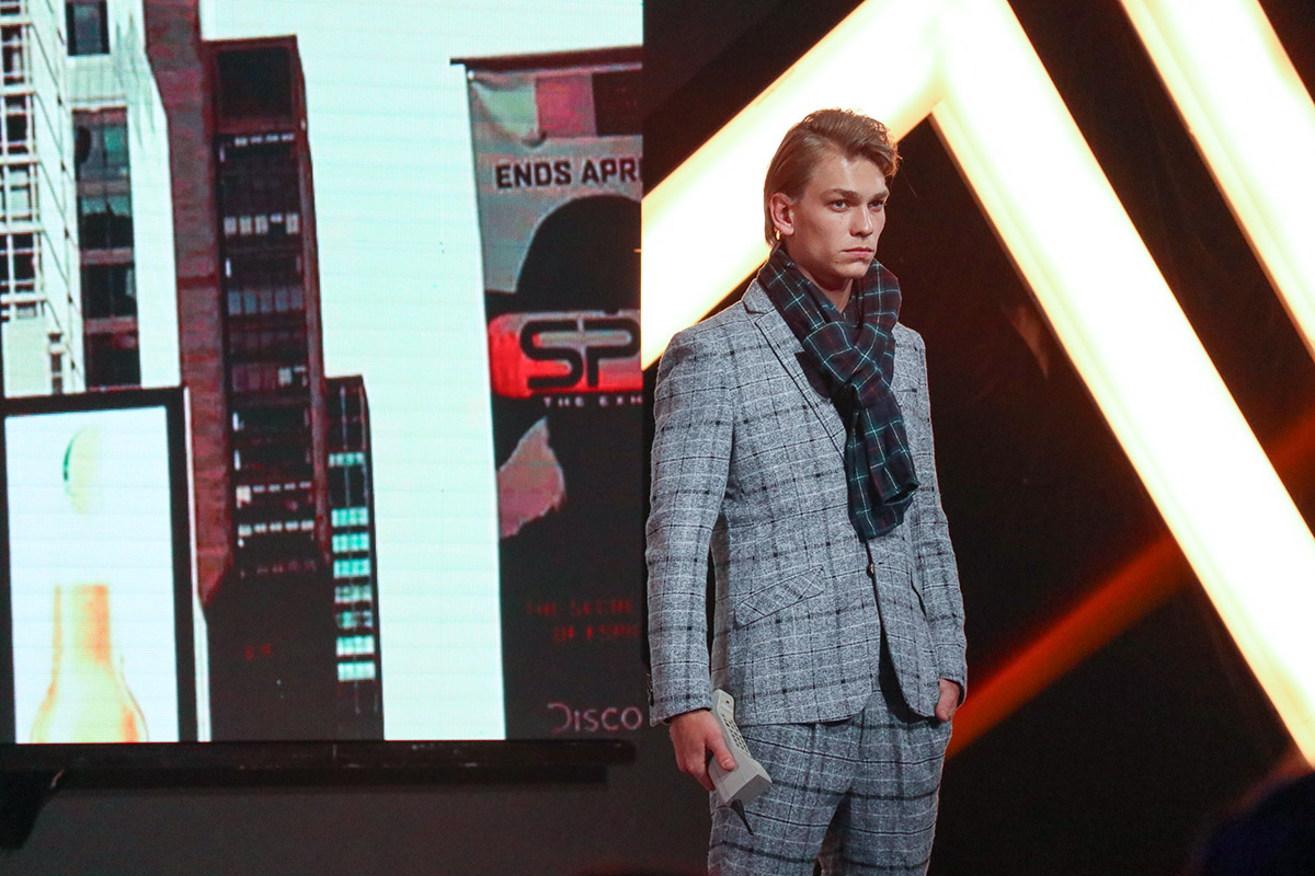 佳能eos5dmark3,佳能eosm100怎么样