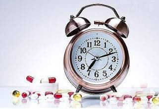 药品一天两次和一天三次区别,药物一天一次正常什么时候吃