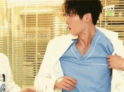 这才是近年最好的国产医疗剧，郑晓龙出品！