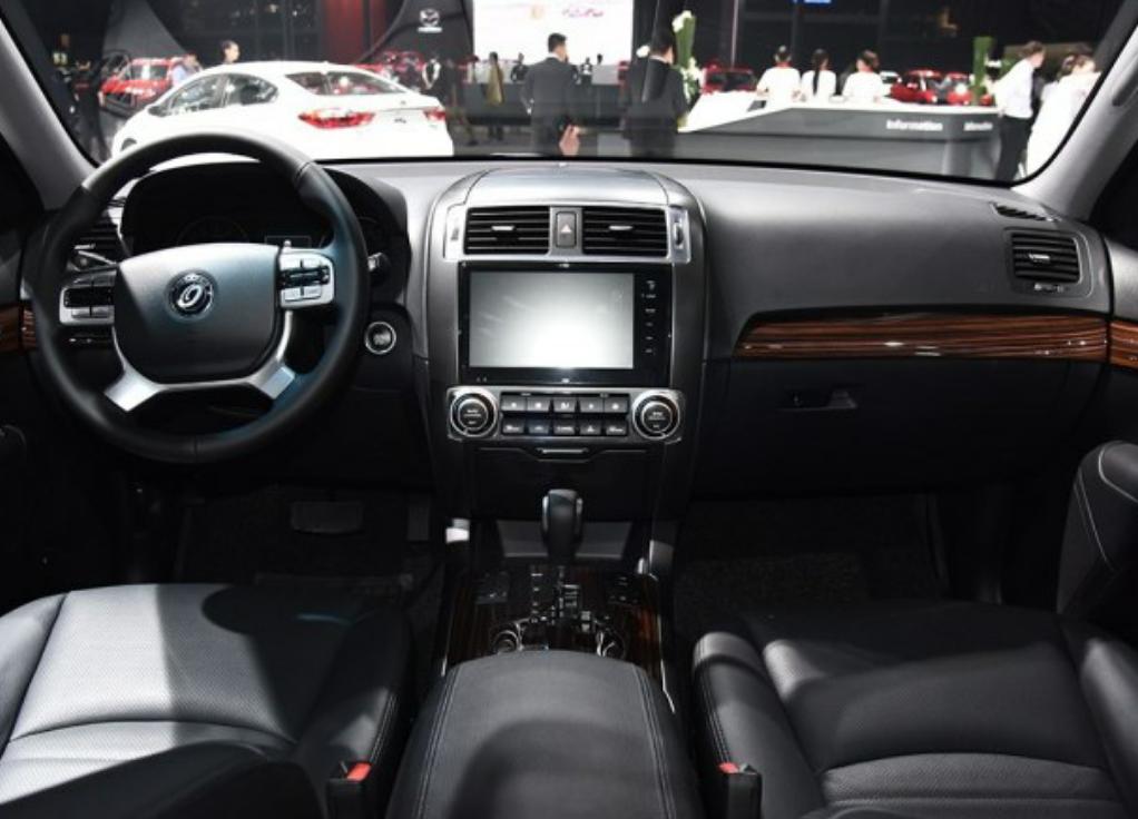 起亚霸锐2020款有五座,比霸道好看的几款越野车