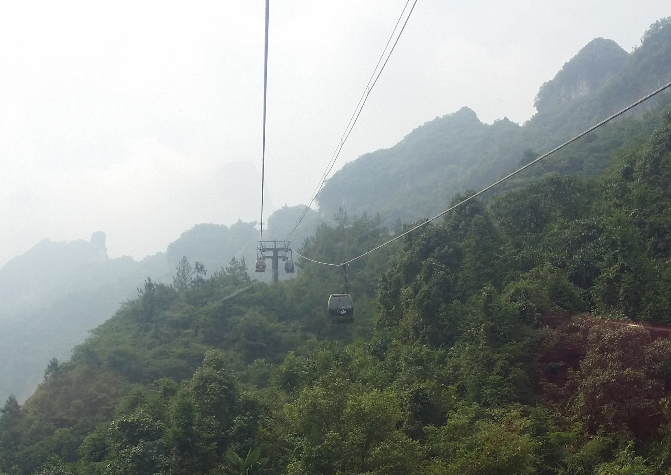 张家界天门山玻璃栈道1日游览,张家界天门山玻璃栈道三日游攻略