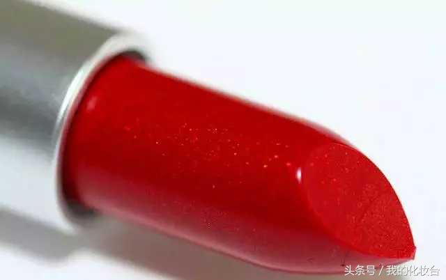 30块钱的口红贵吗,300块钱的口红和30块钱口红的差别