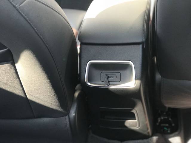 百万销量家轿,吉利远景s12018款1.4tcvt锋驰型