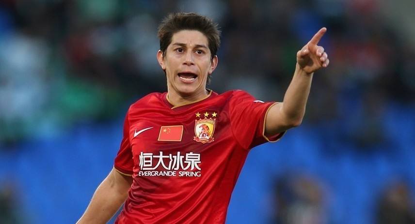 孔卡退役,孔卡在上港为啥没成功