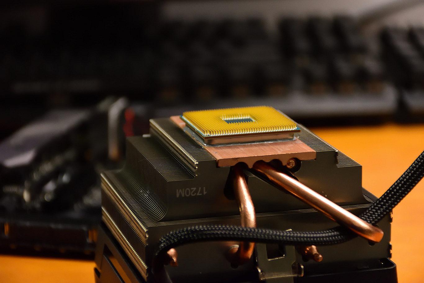 rogstrixb365fgaming开箱,rogstrixx370超频