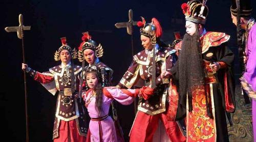 河南豫剧现在面临的困难,豫剧现在的处境