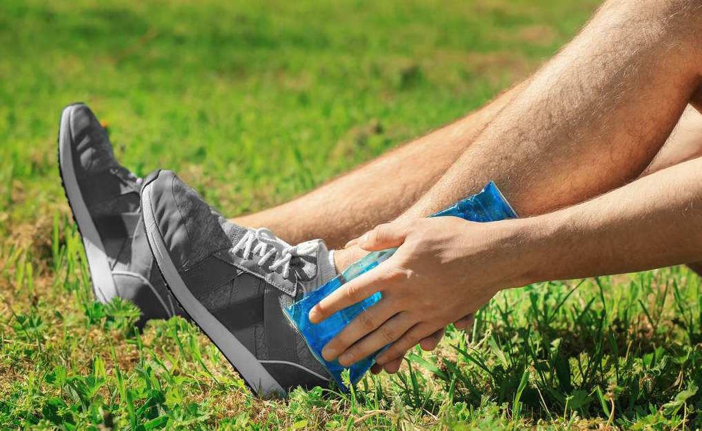 冷敷及热敷的区别和作用,冷敷和热敷的功效与区别