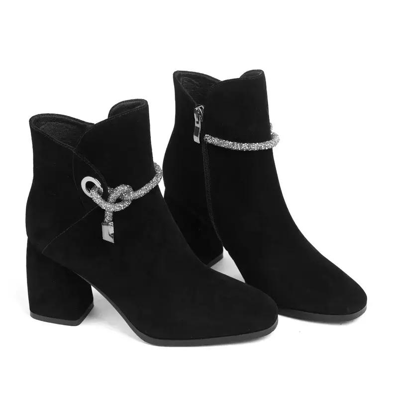 显瘦女靴复古风牛皮粗跟棕色,官方旗舰店正品粗跟高跟女靴