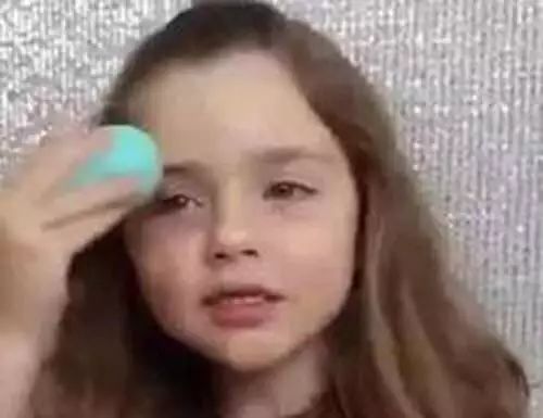 手残还怪化妆品不好?还不如人家5岁萝莉