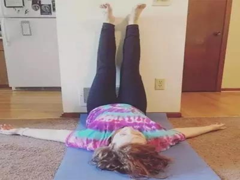 每天站八个小时怎么防止静脉曲张,静脉曲张康复锻炼最好方法踮脚尖