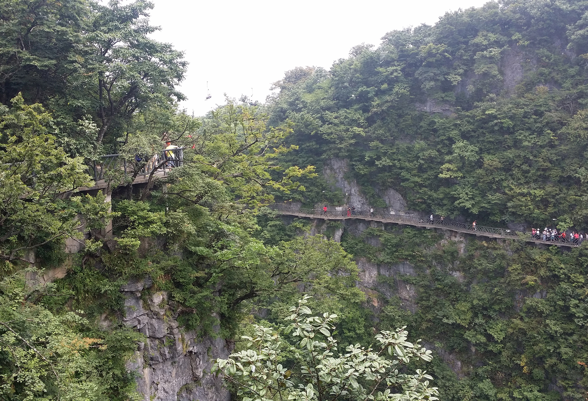 张家界天门山玻璃栈道1日游览,张家界天门山玻璃栈道三日游攻略