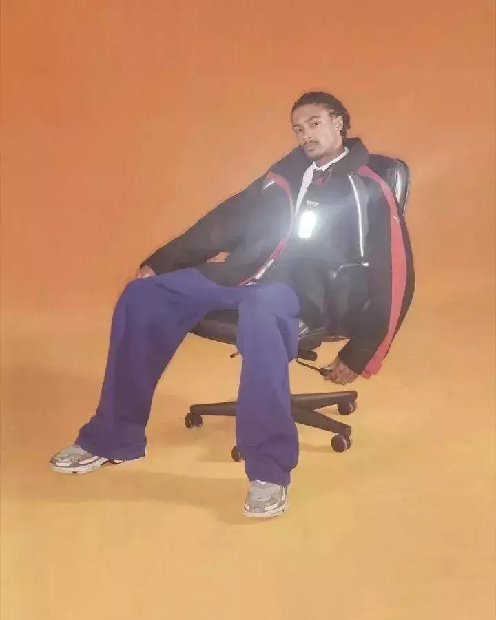 新娱儿美了一季的巴黎世家开始作妖了,丑不丑大家来评评理