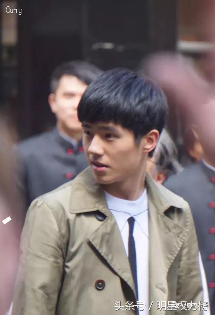 鹿晗演绎科技范儿，陈伟霆荷尔蒙爆棚？路透来袭你最期待哪部作品