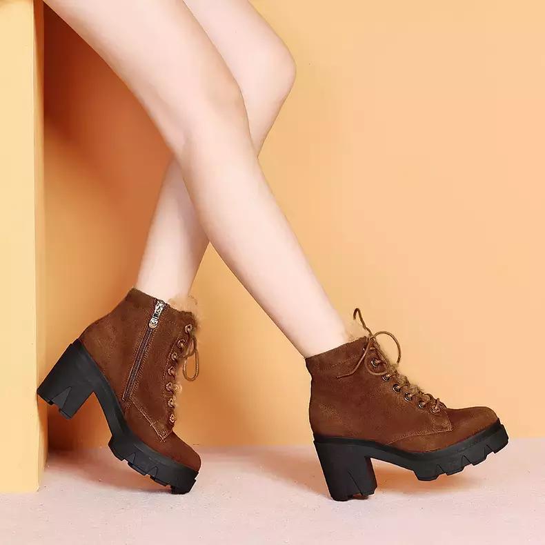 显瘦女靴复古风牛皮粗跟棕色,官方旗舰店正品粗跟高跟女靴