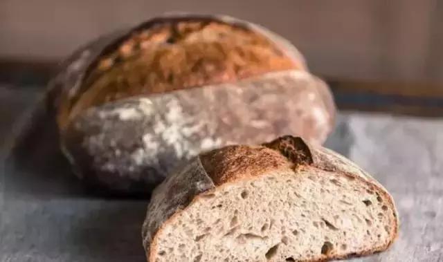 如何防止面包生霉,面包发霉的原因及防治方法详解