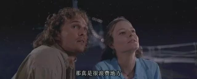 银翼杀手2049电影中的极致美学,科幻片《银翼杀手2049》