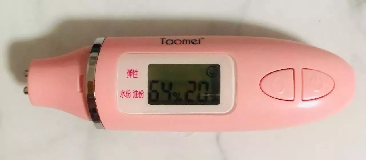 换季皮肤长痘干燥起皮怎么办,秋冬换季皮肤爆痘急救