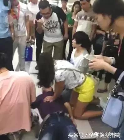 俄罗斯模特猝死尸检,20多岁俄罗斯超模跳楼事件