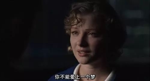 银翼杀手2049电影中的极致美学,科幻片《银翼杀手2049》