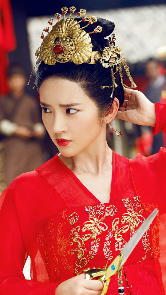 唐艺昕张若昀新剧对打,张若昀为唐艺昕新剧打call