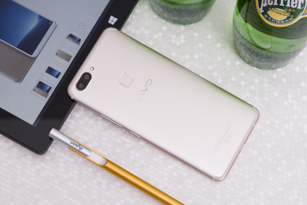 vivox20是不是最新款手机,使用一年后的vivox90实测