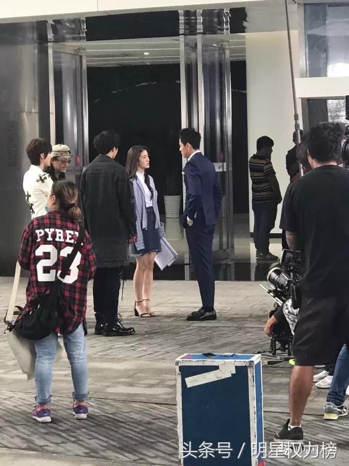 鹿晗演绎科技范儿，陈伟霆荷尔蒙爆棚？路透来袭你最期待哪部作品