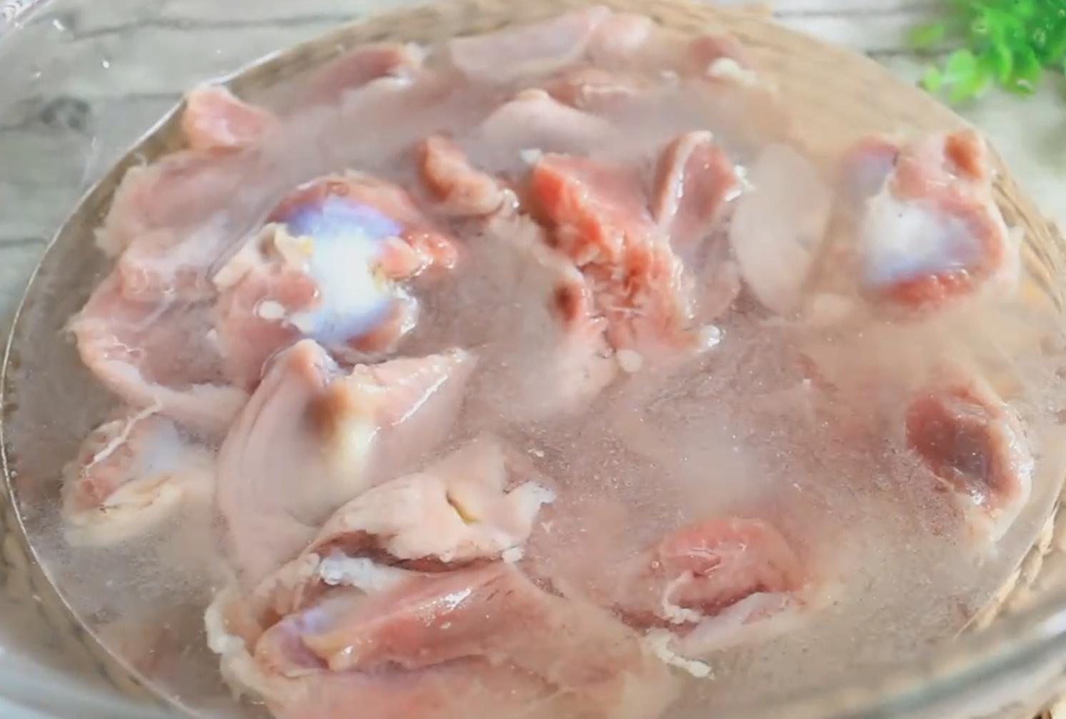 鸡心鸡肝鸡胗的凉拌家常做法,凉拌鸡胗看着就有食欲