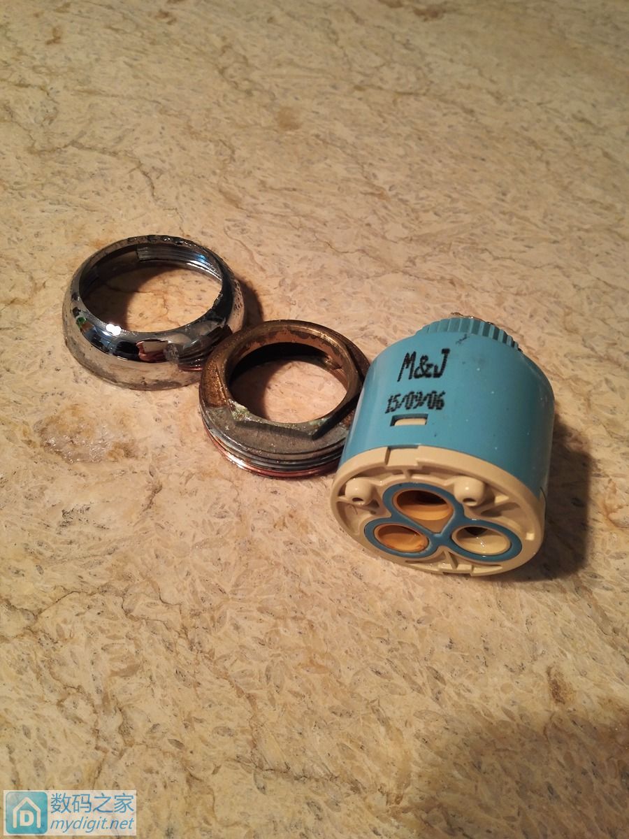 淋浴阀芯漏水怎么修视频,淋浴花洒阀芯漏水如何维修