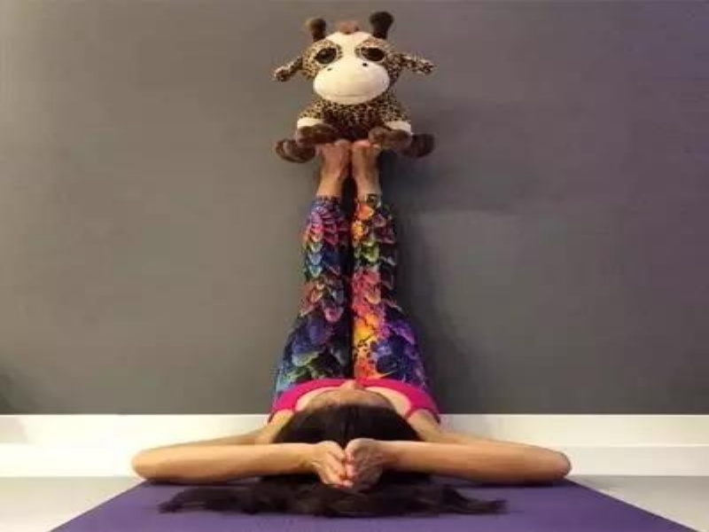 每天站八个小时怎么防止静脉曲张,静脉曲张康复锻炼最好方法踮脚尖