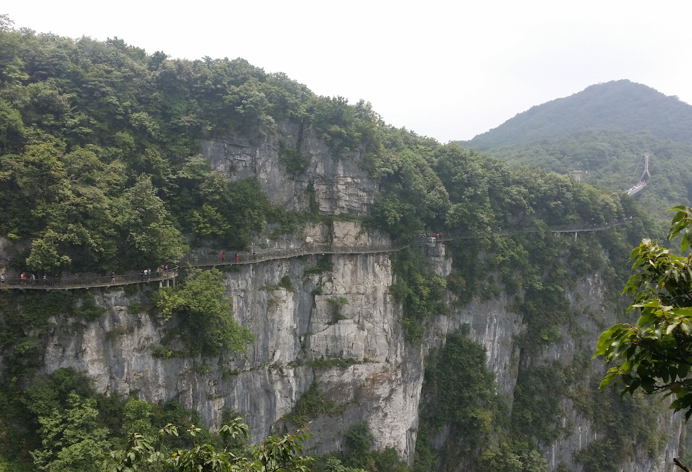 张家界天门山玻璃栈道1日游览,张家界天门山玻璃栈道三日游攻略