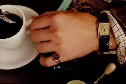 格子衬衫怎么穿不像学生,程序员白衬衣怎么搭配