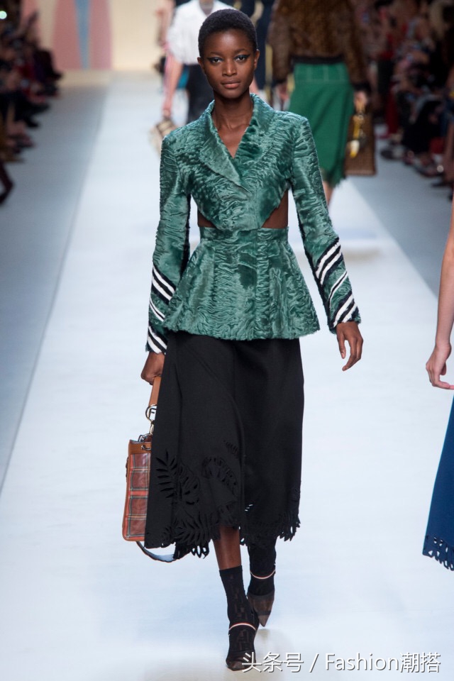 品牌盛宴fendi2018春夏时装秀,fendi皮草时装秀