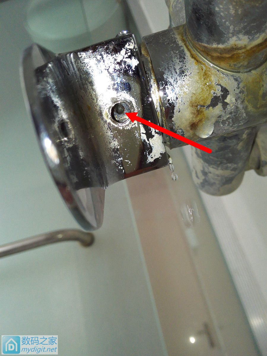 淋浴阀芯漏水怎么修视频,淋浴花洒阀芯漏水如何维修