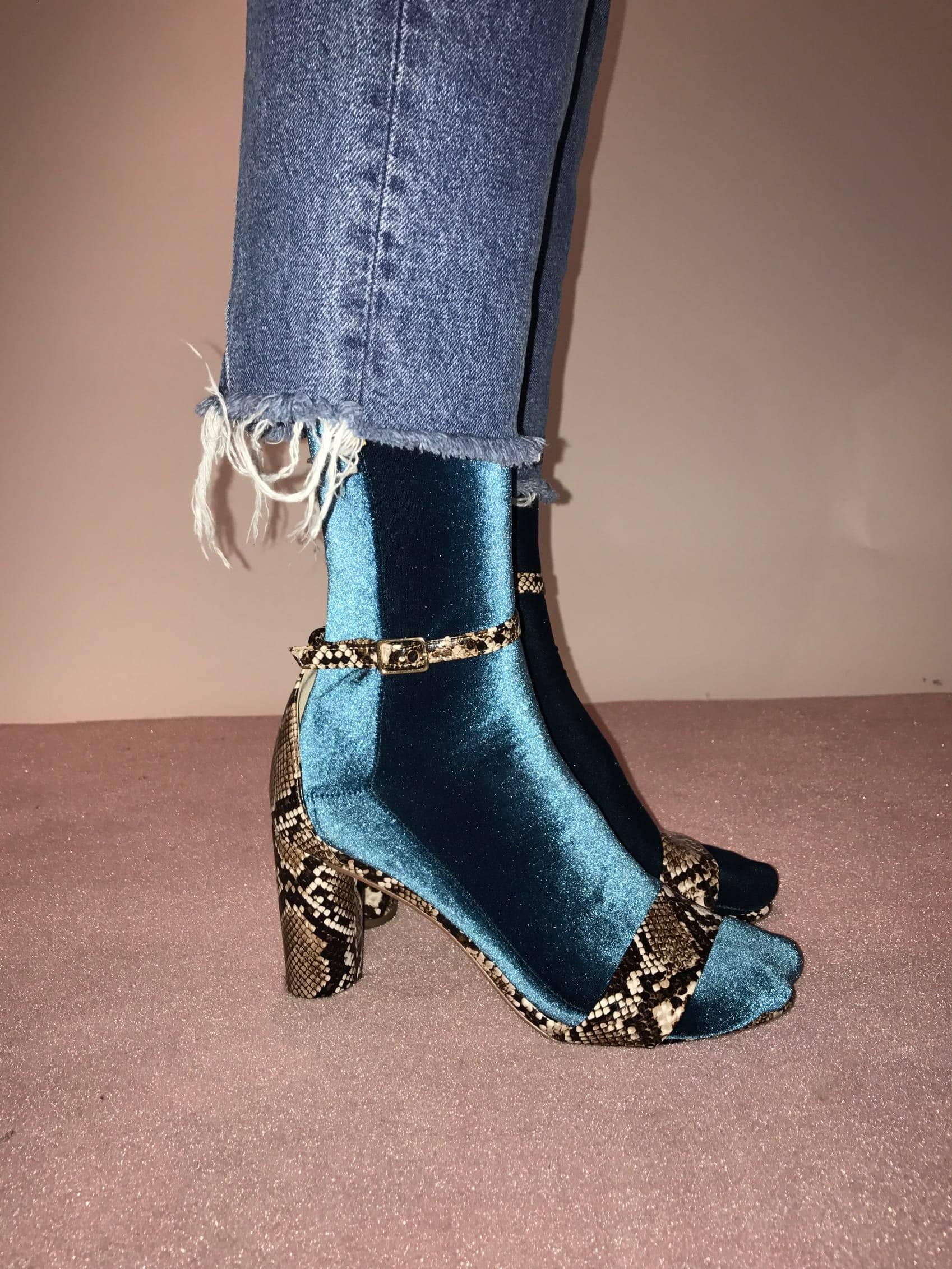 一直想买双好看的鞋,一直想买袜子