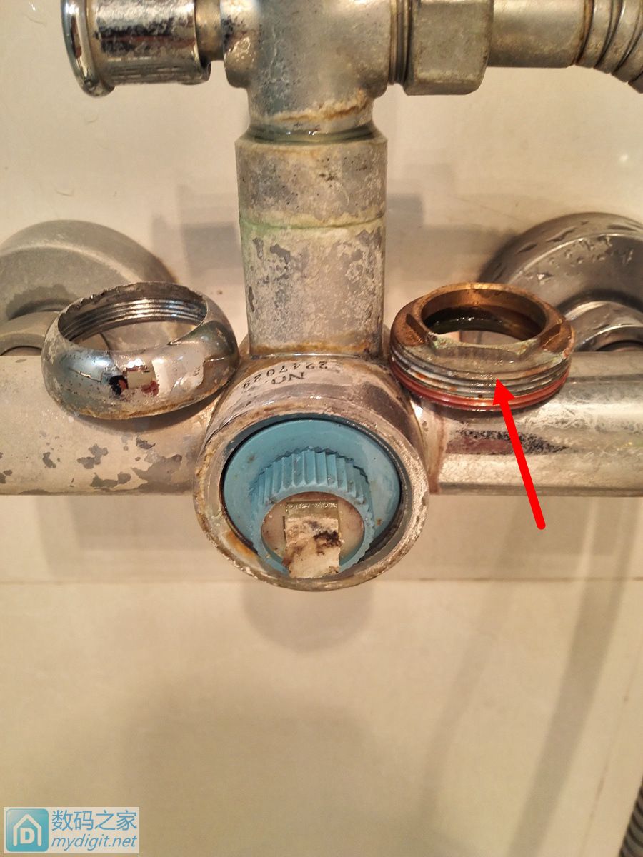 淋浴阀芯漏水怎么修视频,淋浴花洒阀芯漏水如何维修