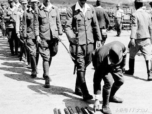 二战风云录：二战日军*刀军**佩戴制度