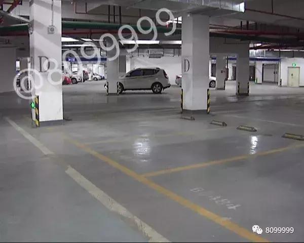 停车惹纠纷业主保安动了手,停车场保安与业主起冲突致死