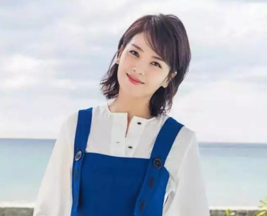 杨幂最流行口红,杨幂刘诗诗女人味十足