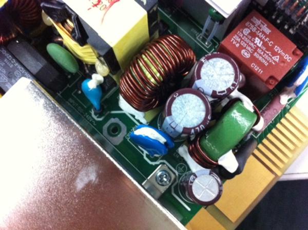 各种电容详细讲解,关于电容柜讲解