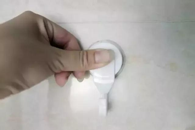 挂钩老是掉怎样让它牢固,挂钩怎么取下来不留痕迹呢