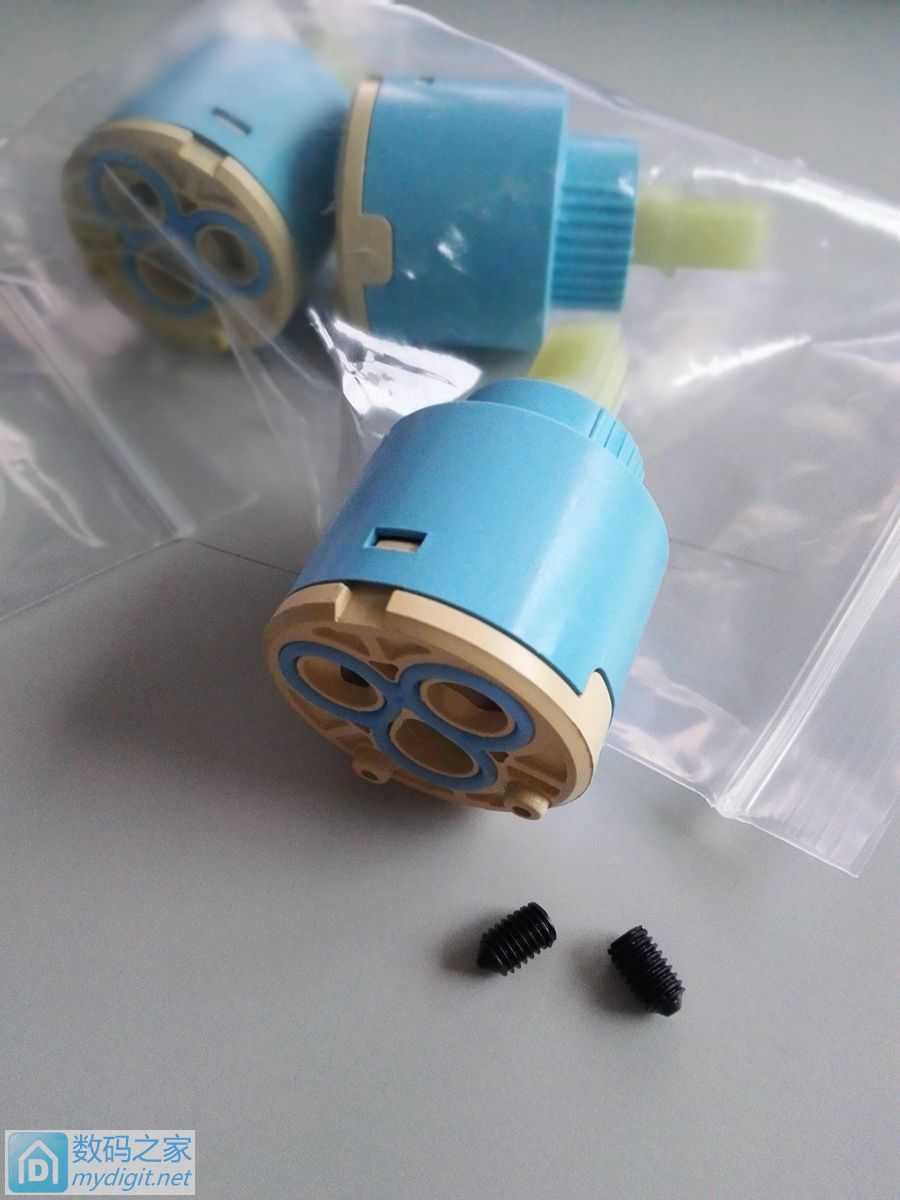 淋浴阀芯漏水怎么修视频,淋浴花洒阀芯漏水如何维修