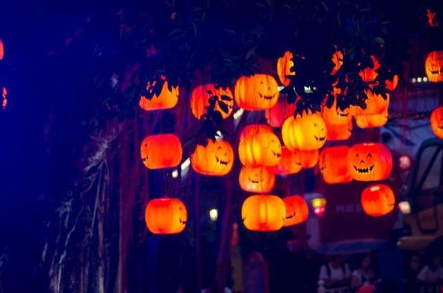 万圣节那些怪异的妆容,万圣节奇葩扮相