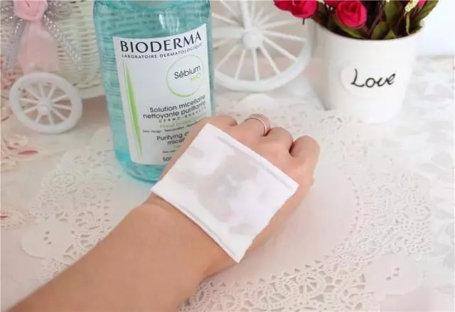 卸妆水推荐敏感肌肤温和不刺激,卸妆水敏感肌专用温和不刺激芦荟