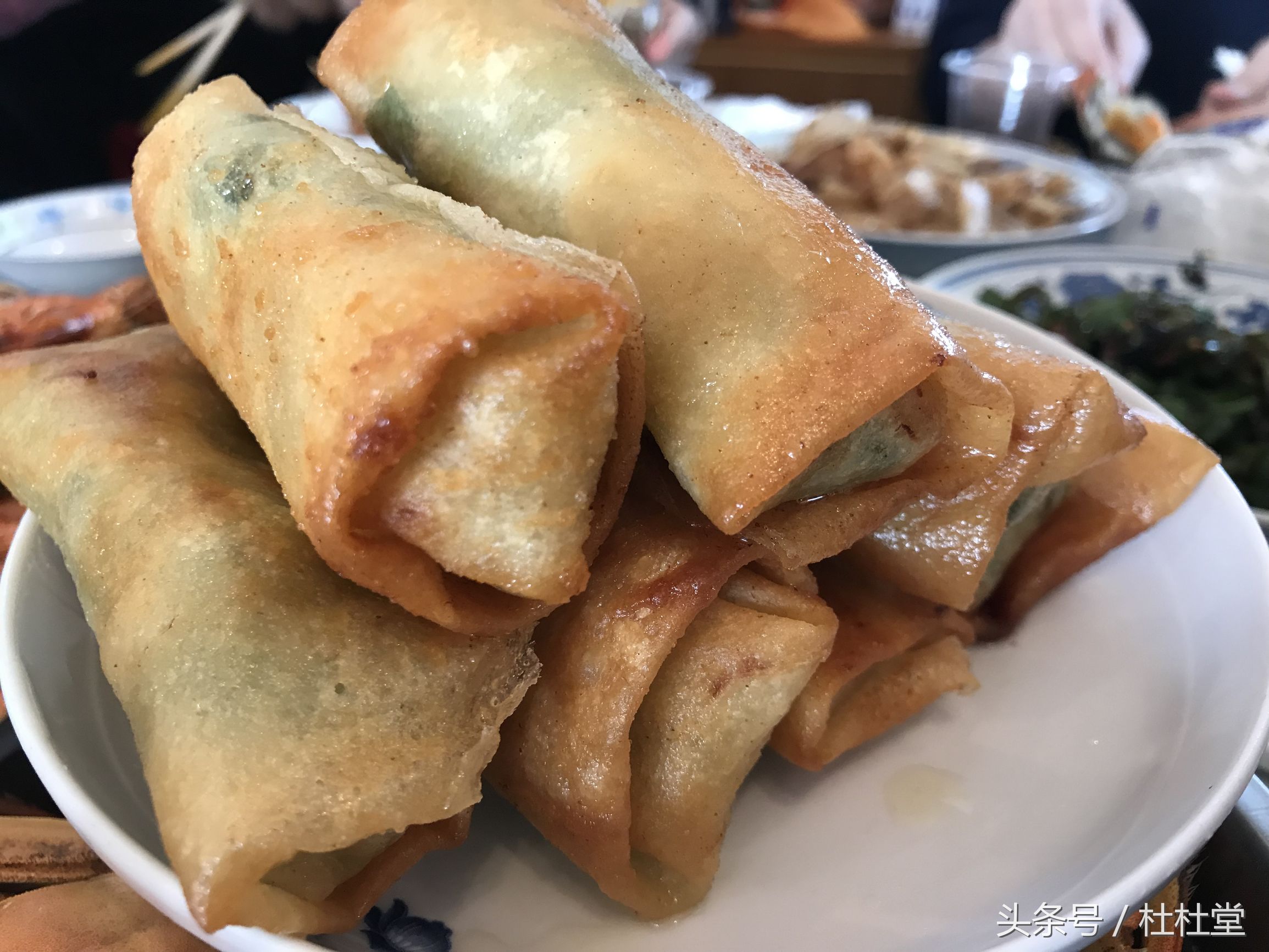 春卷怎么炸又酥又脆不容易焦,春卷怎么炸又酥又脆炸几分钟