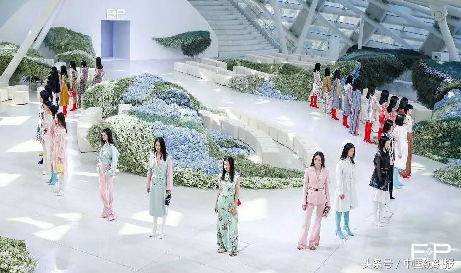 雅莹早春穿什么衣服,雅莹国风美学女装