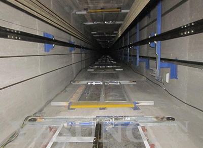 电梯门对着入户门真的不能买吗,宅门对路有什么说法