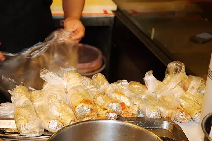 胸姐吃过最好吃的臭豆腐，我打赌喃肯定都不知道她家！