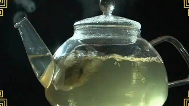 鼻炎鼻子不透气按哪个穴位能通气,鼻炎洗鼻子的妙招