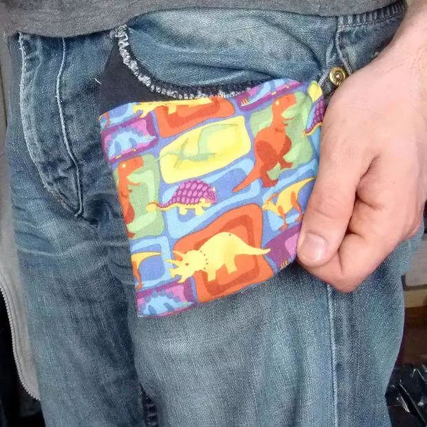 牛仔裤修补过程视频,牛仔裤破洞无痕修复贴