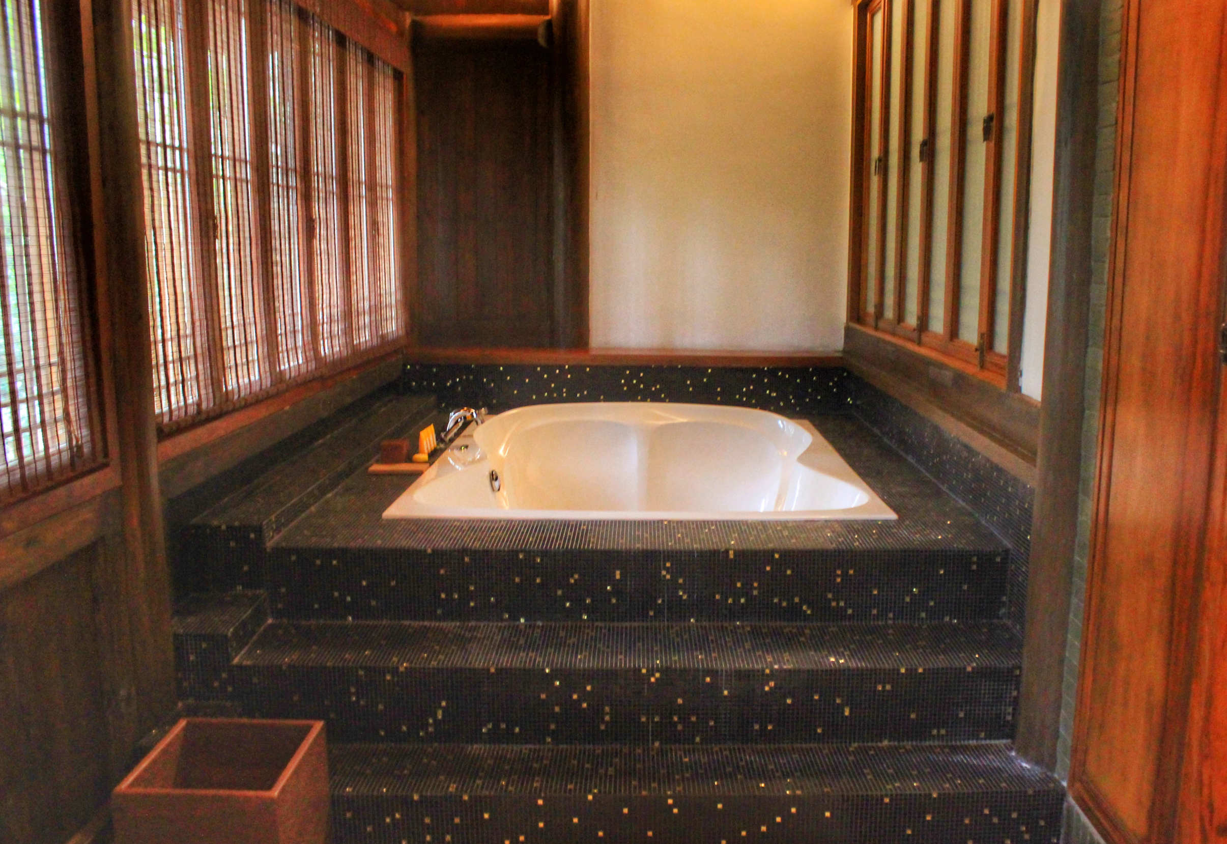 罗莱夏朵杭州紫萱度假村招聘,罗莱夏朵杭州紫萱度假村团购